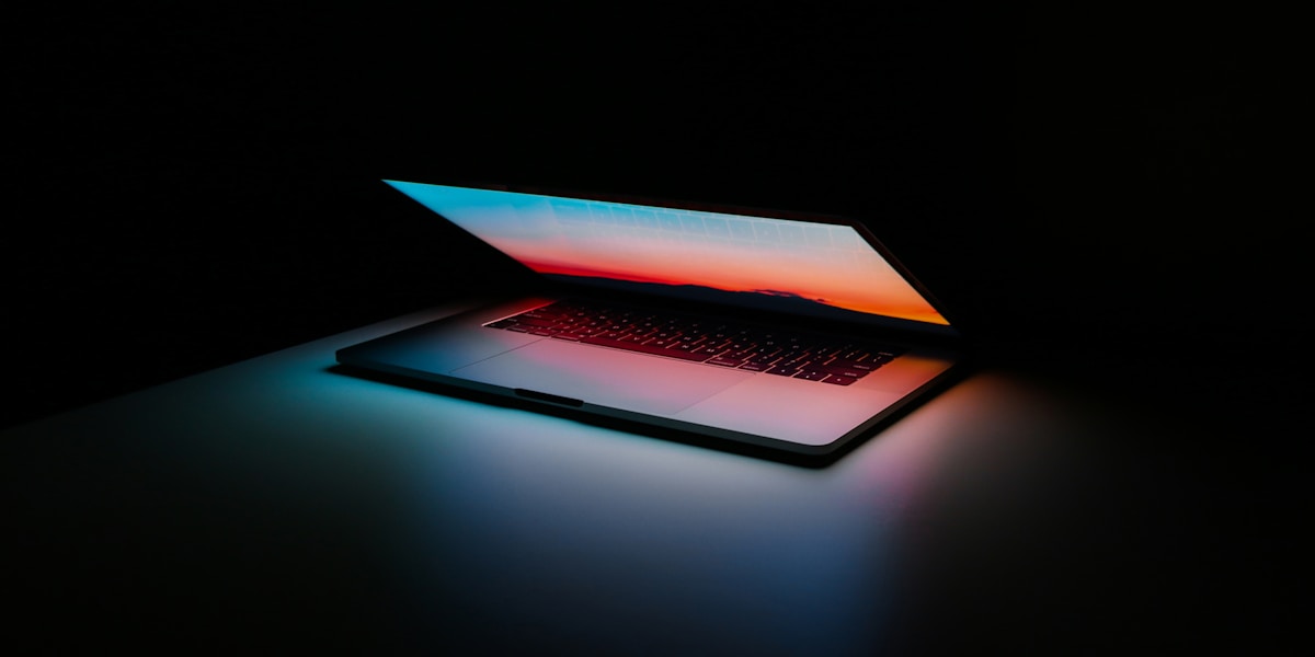 Voicci vs Mac Built-in Dictation: Which is Better?